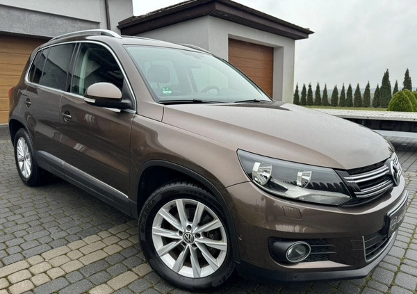 Volkswagen Tiguan cena 46900 przebieg: 229112, rok produkcji 2011 z Drobin małe 379